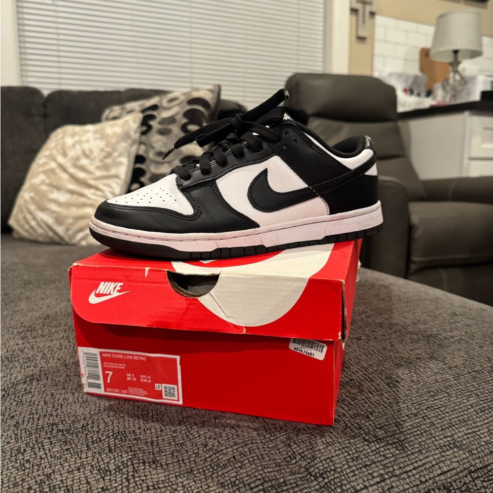 Nike Dunk Pandas